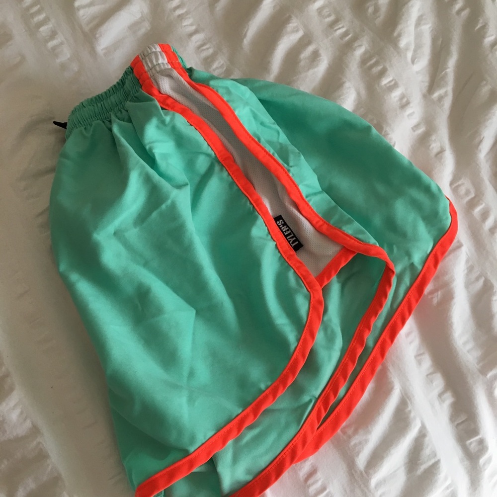 Tyler’s Austin girls sz L athletic shorts